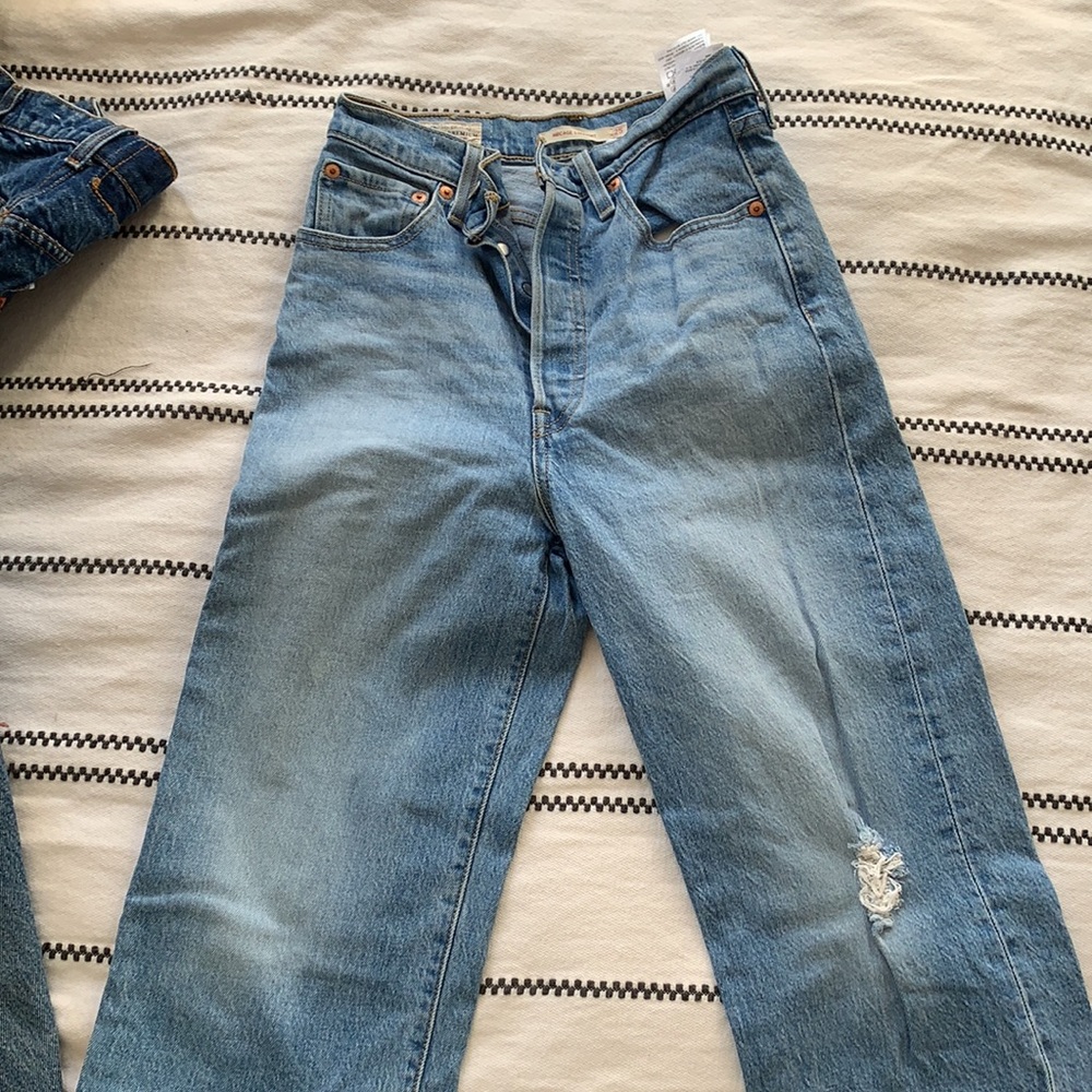 Levi’s Ribcage straight ankle jeans